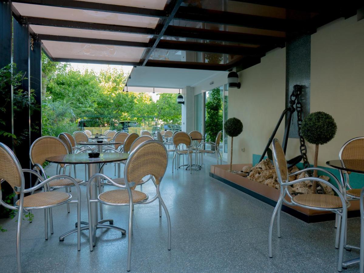 Pari Hotel